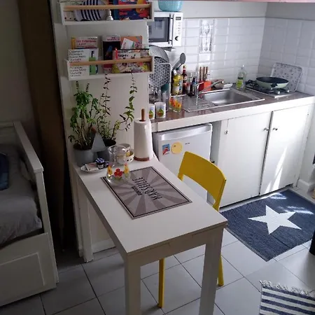 Charming With Patio In The Heart Of Apartment